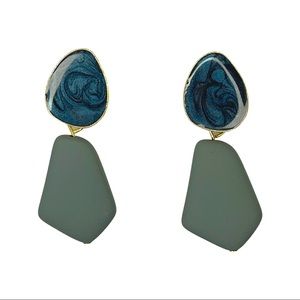 emerald/green dangle earrings